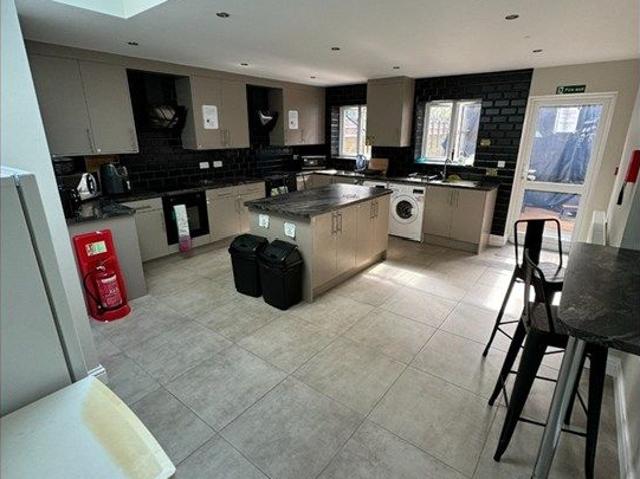 Room for rent in London Borough of Hounslow, Heston