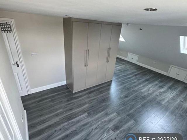 Apartment for rent in London Borough of Hounslow, Heston