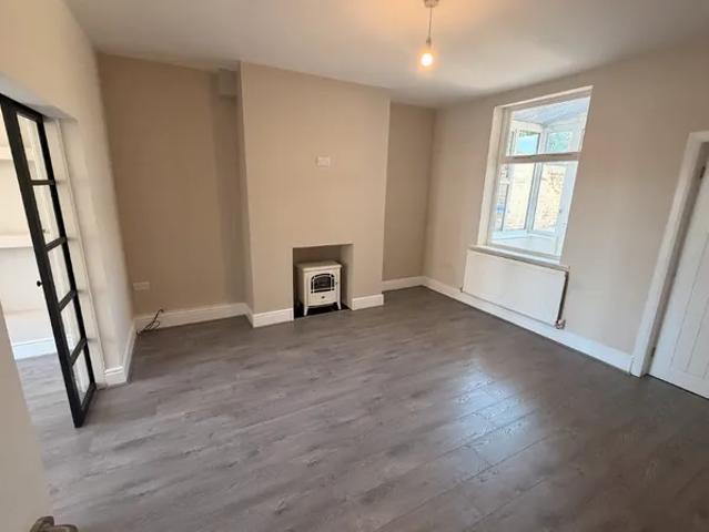 House for rent in Huthwaite, East Midlands