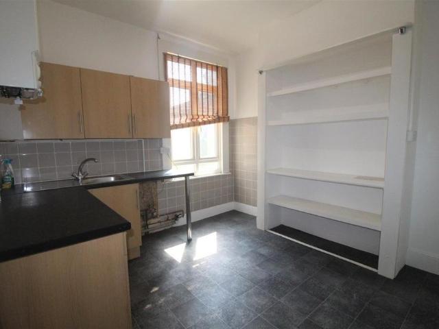 Apartment for rent in Southend City Centre Neighbourhood, Alton Barnes