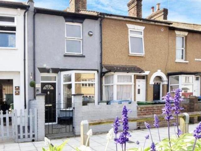House for sale in North Watford, Hertfordshire