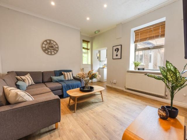 House for rent in Crossgate, Durham