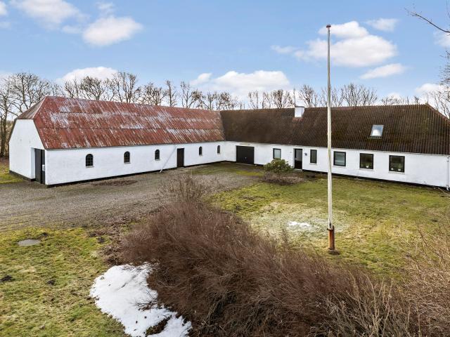 Landejendom til salg i Brønderslev-Dronninglund