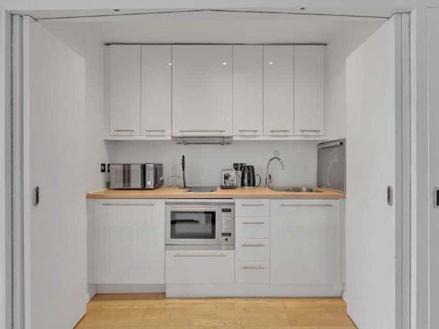 House for rent in Tachbrook Estate, Greater London