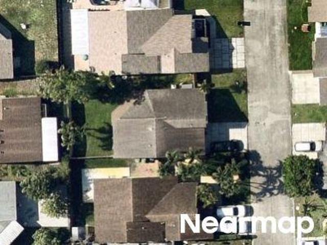 House for sale in Pembroke Pines, Florida