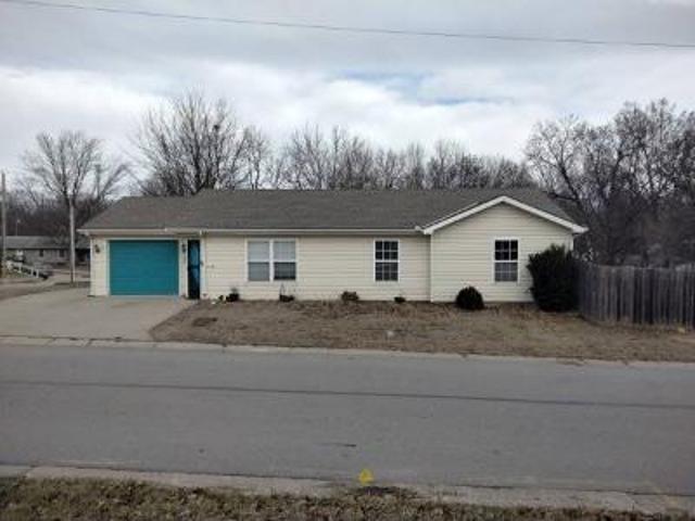 House for sale in Blue Springs, Missouri