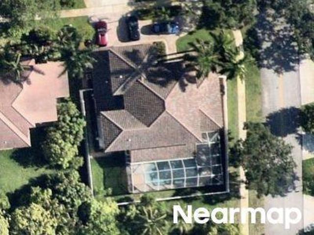 House for sale in Pembroke Pines, Florida