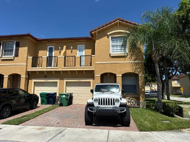 House for sale in Three Lakes, Miami