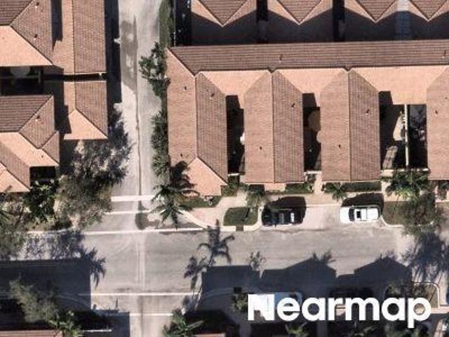 Townhouse for sale in Pembroke Pines, Florida