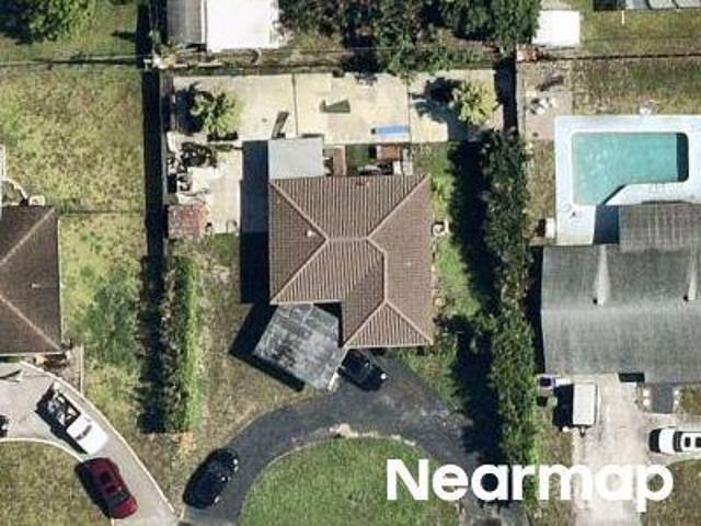 House for sale in Pembroke Pines, Florida