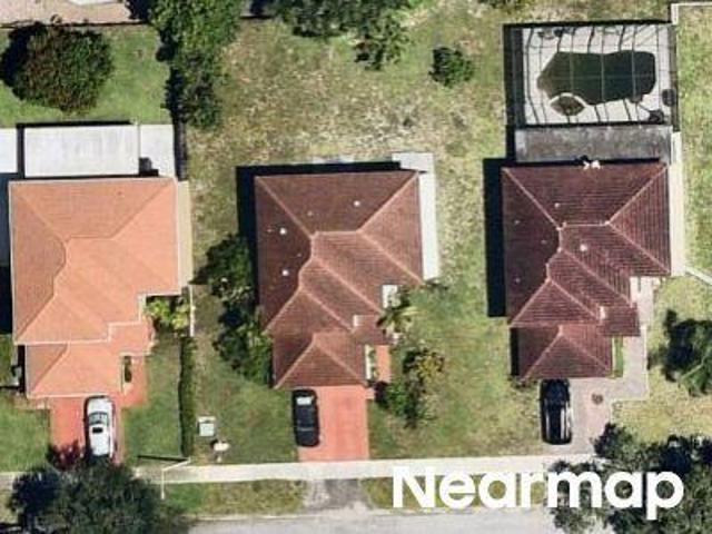 House for sale in Pembroke Pines, Florida