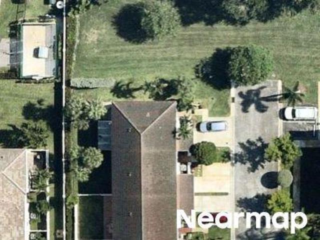 House for sale in Pembroke Pines, Florida