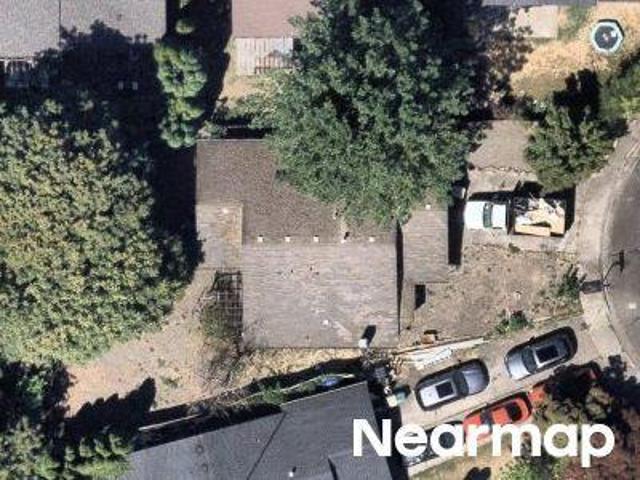 House for sale in Elmonica, Beaverton