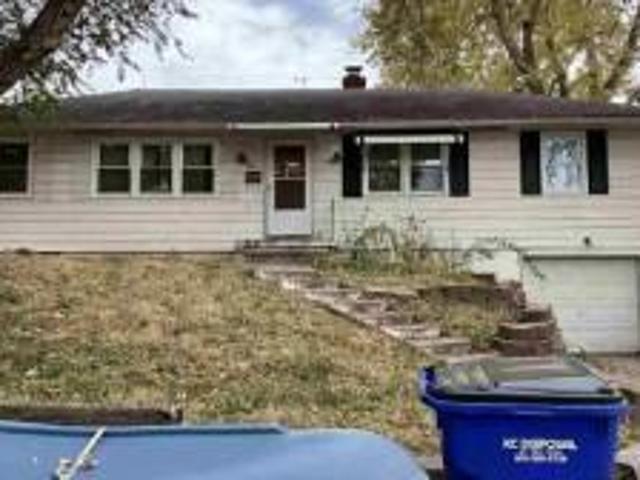 House for sale in Blue Springs, Missouri