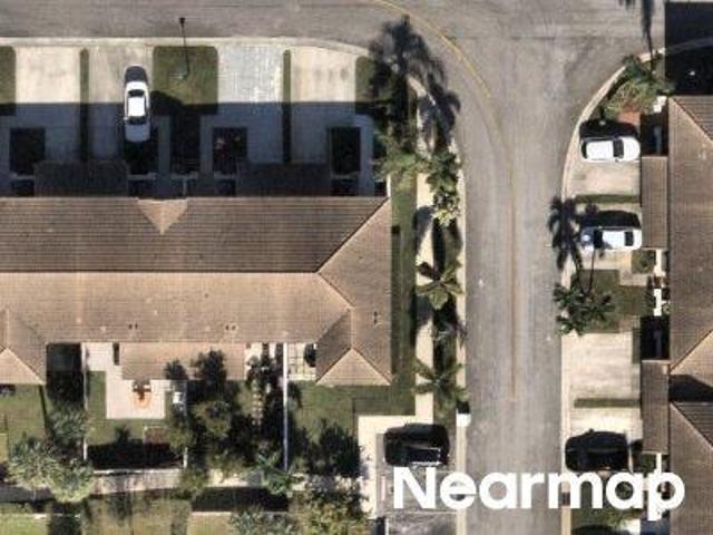 Townhouse for sale in Hollywood