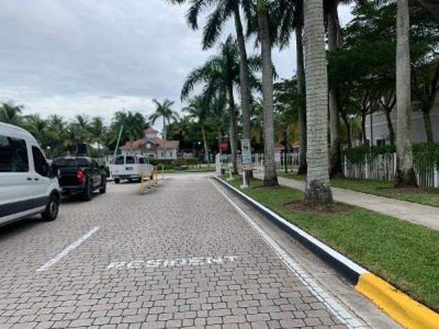 Condo for sale in Hollywood, Florida