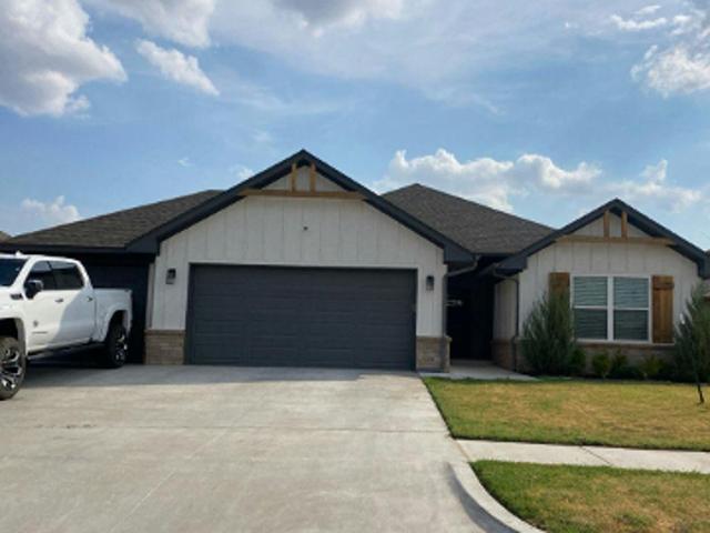 House for sale in Oklahoma City, Canadian County