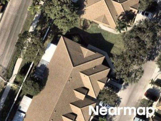 Townhouse for sale in Deerfield Beach