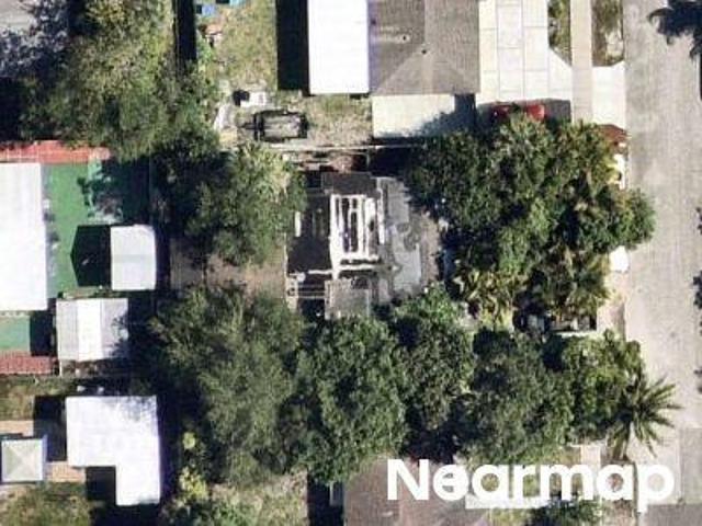 House for sale in Lake Forest, West Park