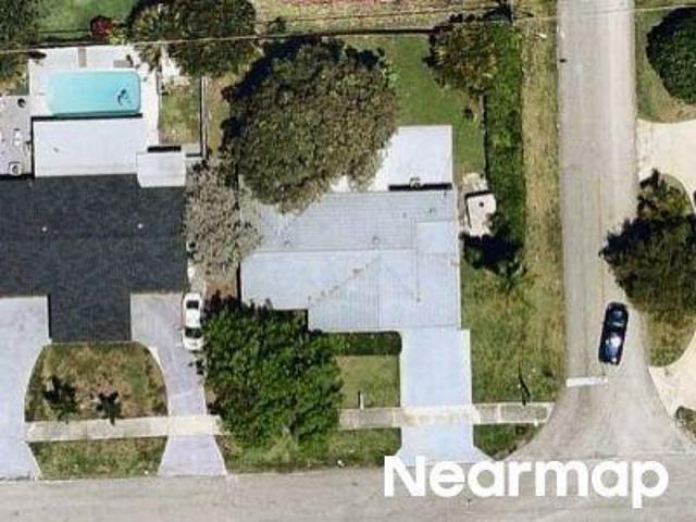 House for sale in Hallandale