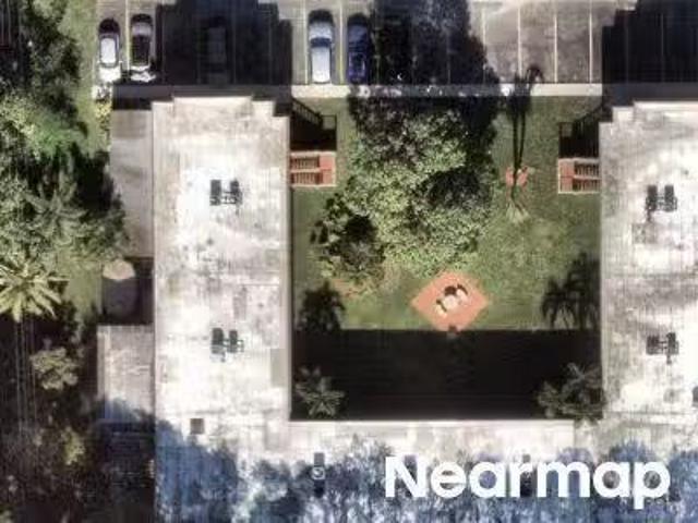 House for sale in Hollywood
