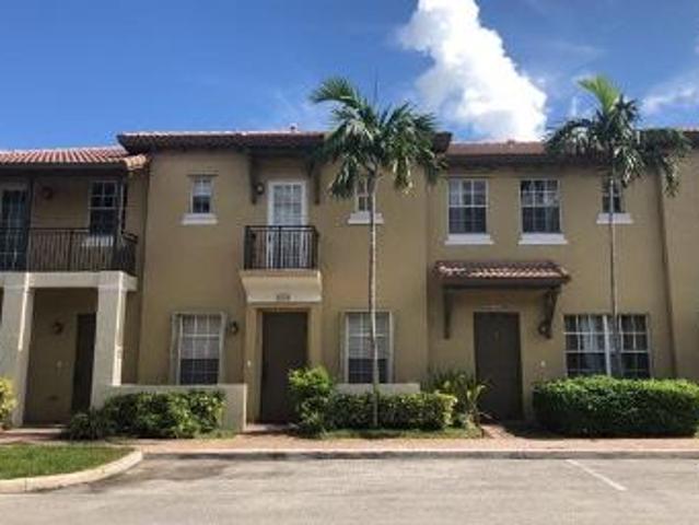House for sale in Hollywood, Florida