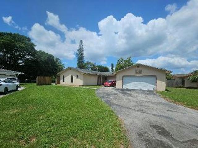 House for sale in Davie, Florida