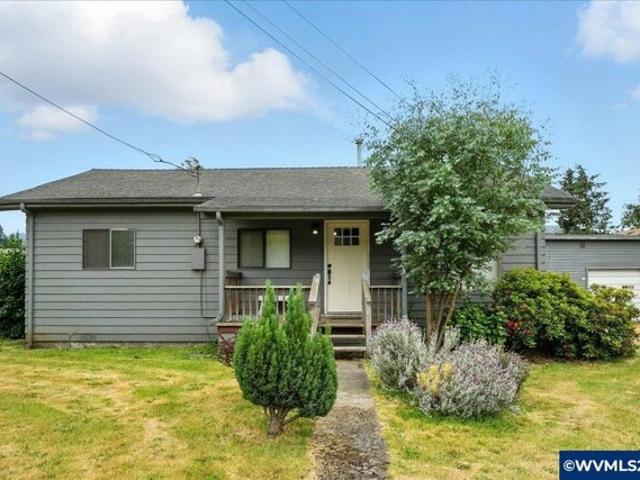 House for sale in Oregonia
