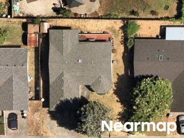 House for sale in Grants Pass