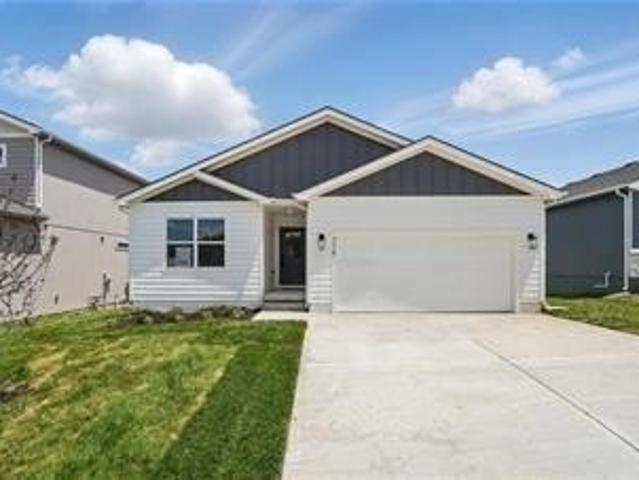 House for sale in Blue Springs, Missouri