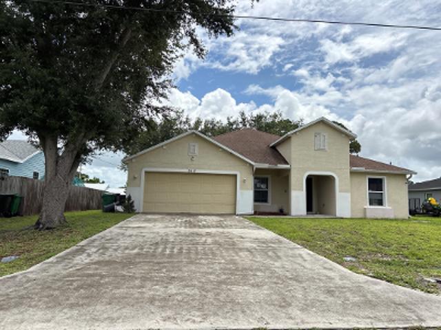 House for sale in Port Saint Lucie, Florida