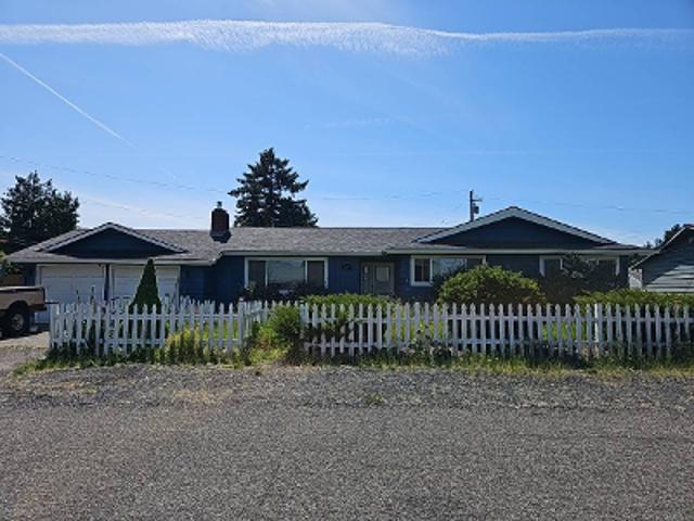 House for sale in Oregonia