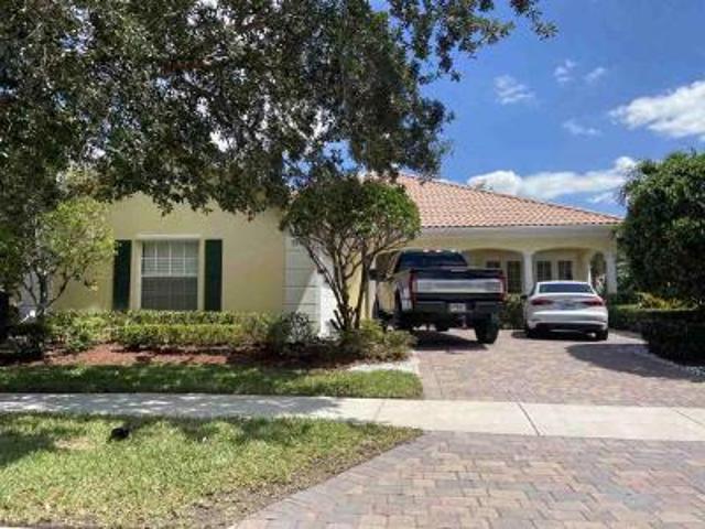 House for sale in Port Saint Lucie