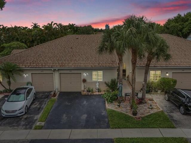 House for sale in Dania