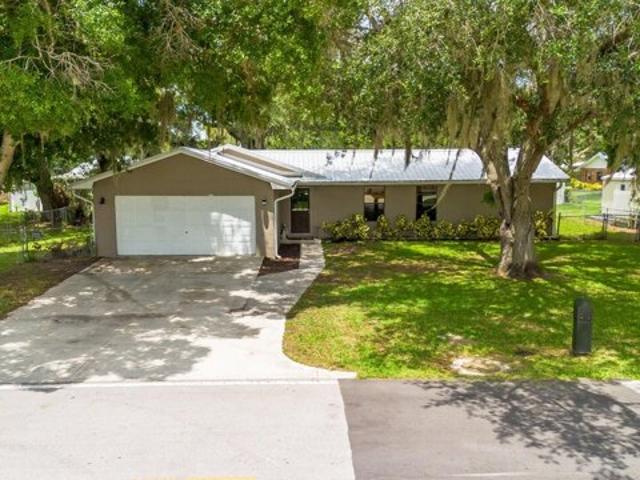 House for sale in Okeechobee