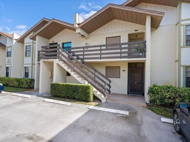 Condo for sale in Stuart
