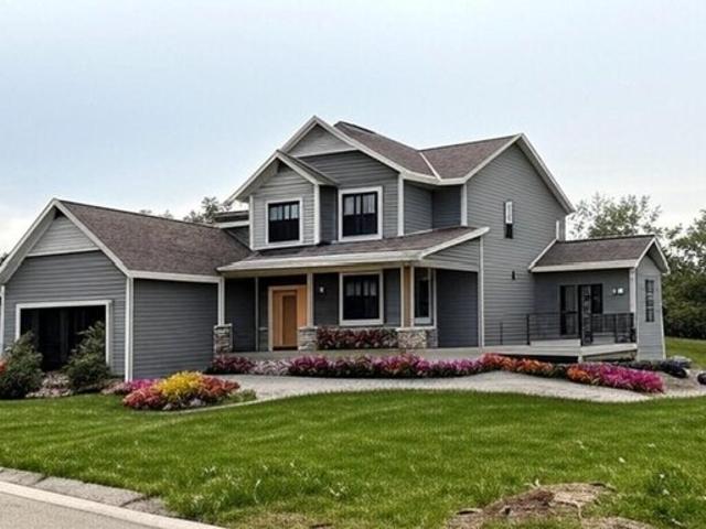 Condo for sale in Waukesha