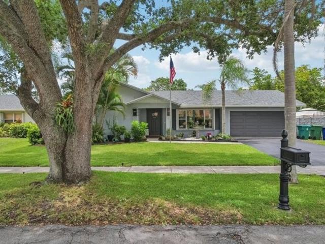 House for sale in Cooper City