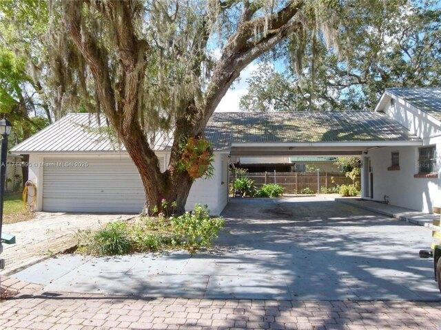 House for sale in Okeechobee
