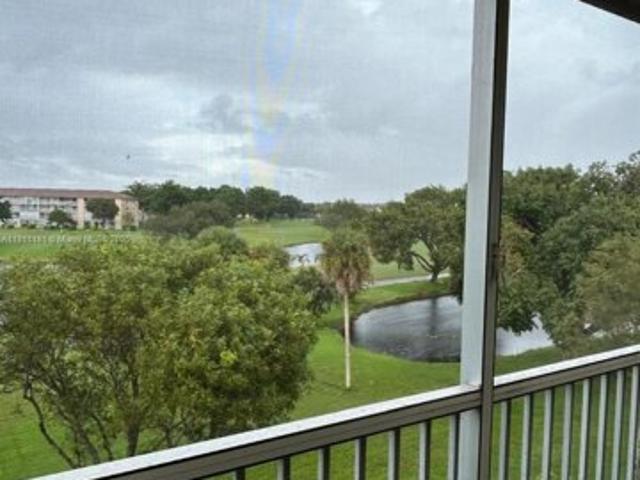 Condo for sale in Pembroke Pines
