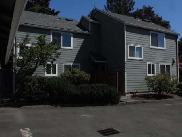 Condo for sale in Oregonia