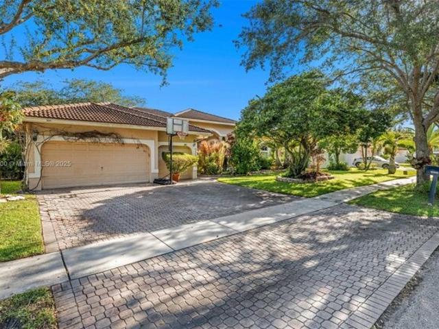 House for sale in Plantation House for sale in Plantation