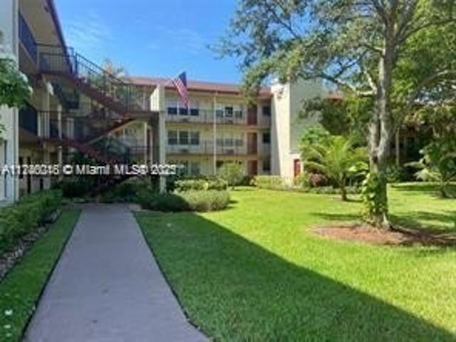 Condo for sale in Pembroke Pines
