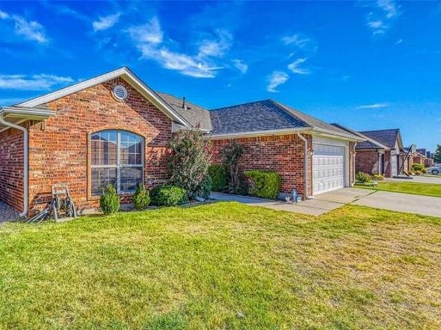 House for sale in Moore House for sale in Moore