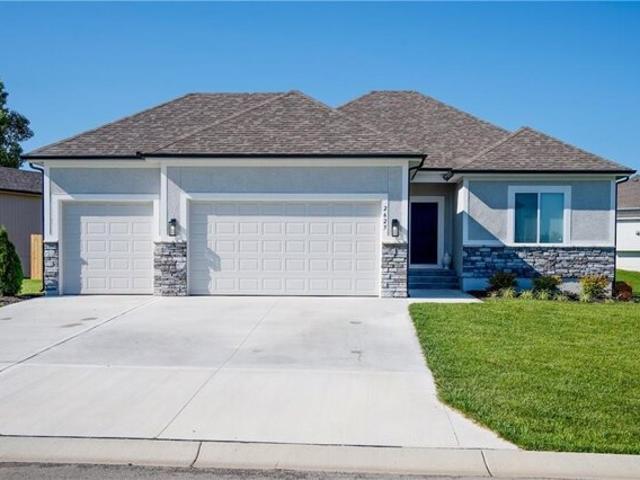 House for sale in Blue Springs, Missouri