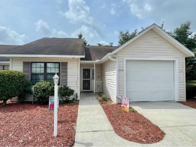 House for sale in Suwannee, Florida