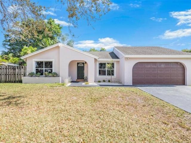 House for sale in Cooper City