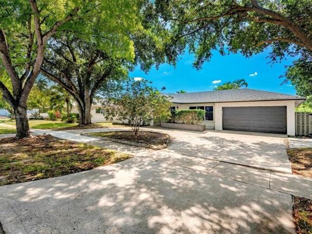 House for sale in Cooper City