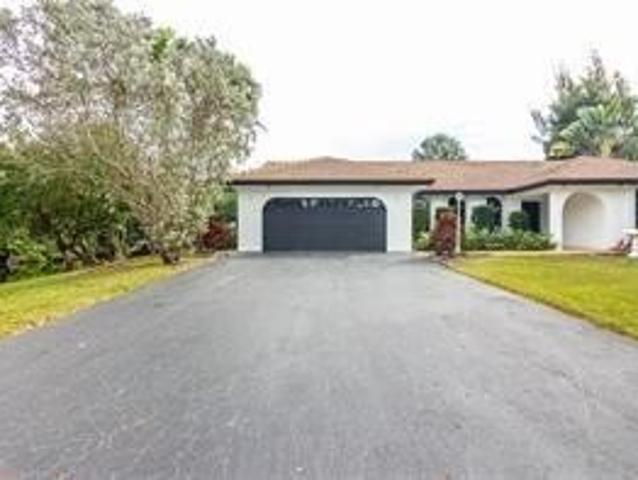 House for sale in Davie