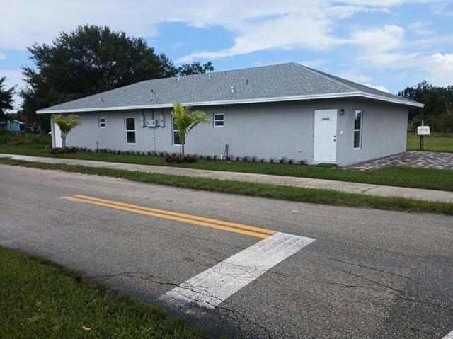 House for sale in Indiantown, Florida